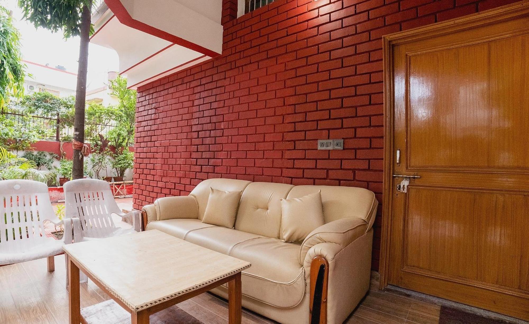 Hotel O Home Gautam Homestay Dehradun Exterior photo